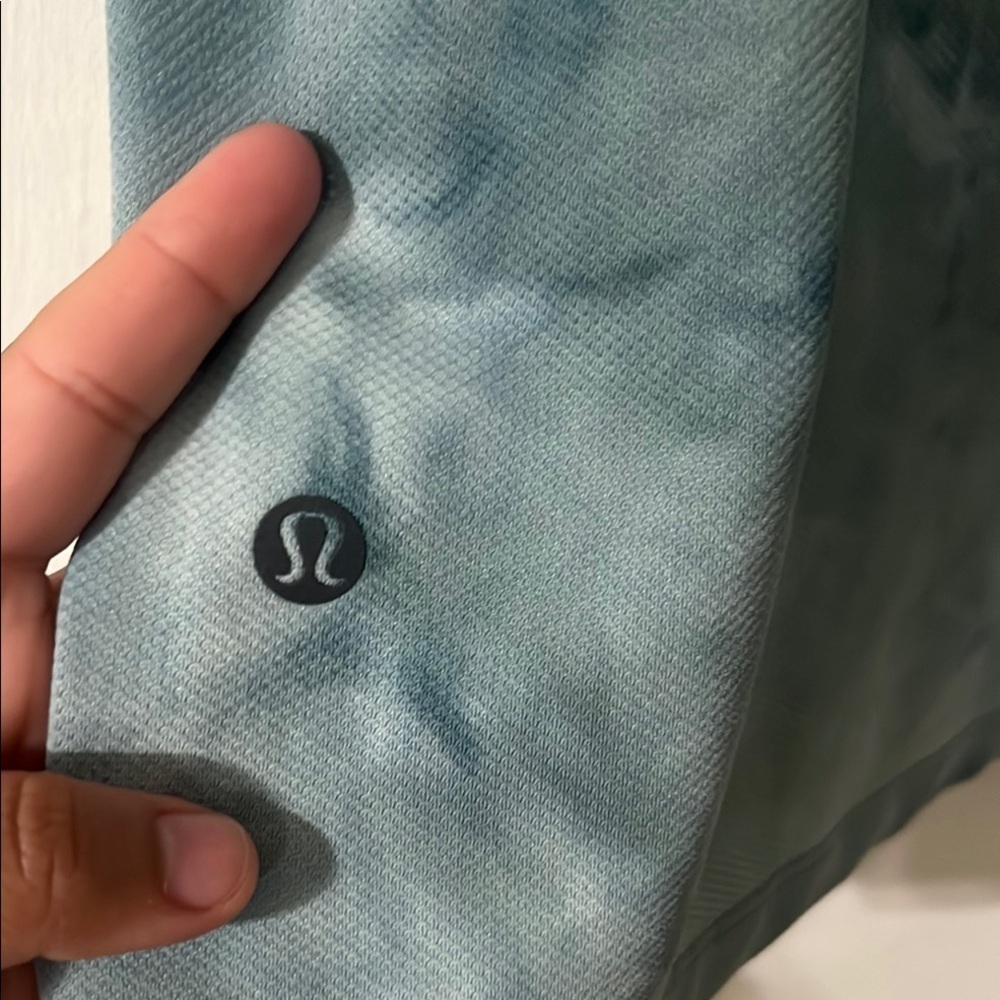 Lululemon Stylish Gray Sleeveless Top - Picture 3 of 4